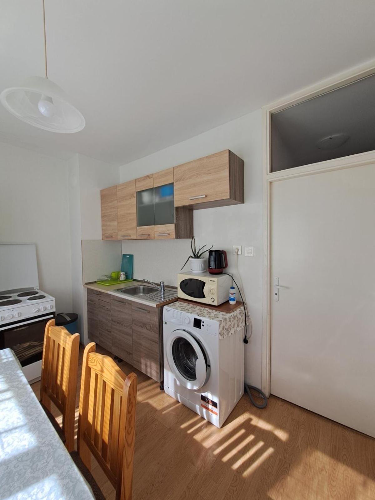 Levskig Studio 10 Min From Sofia Airport And City Centre Exterior foto